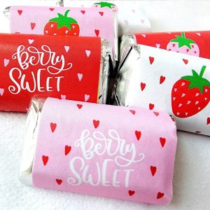 30 - STRAWBERRY FAVOR STICKERS for candy Strawberry Party Stickers Strawberry Birthday Strawberry Party Decoration 1st Birthday Berry Sweet